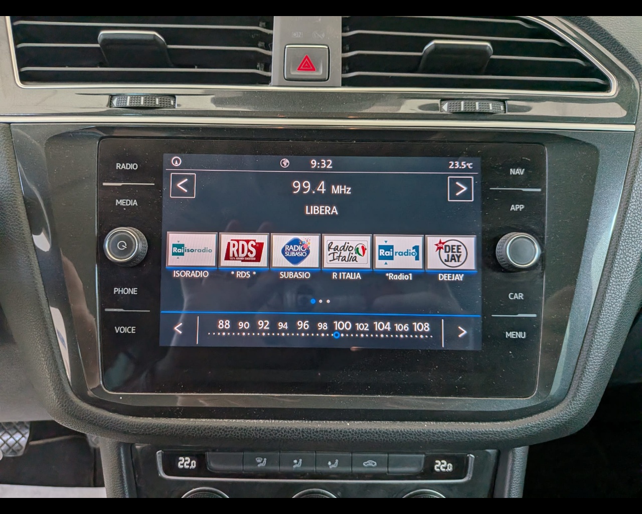 Foto VOLKSWAGEN Tiguan 2.0 tdi Business 150cv
