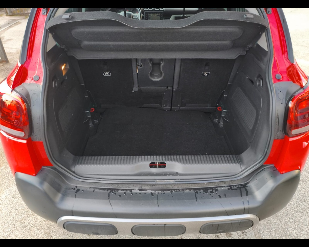 Foto CITROEN C3 Aircross 1.2 puretech Shine s&s 110cv eat6