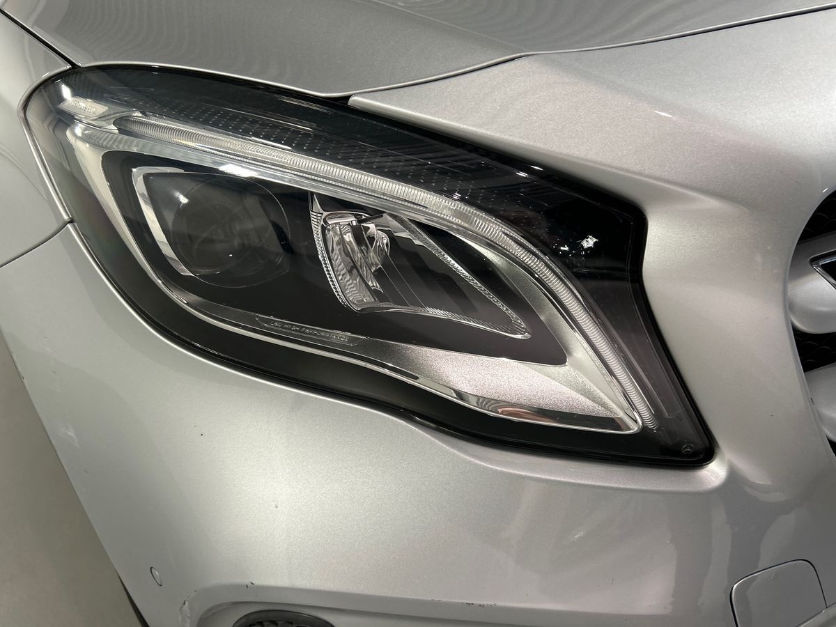 Mercedes GLA GLA 200 D Sport 7G-DCT - 7