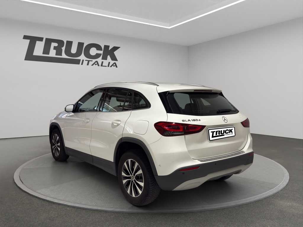mercedes-benz-gla-h247-2020-gla-180-d-sport-auto-sku93285