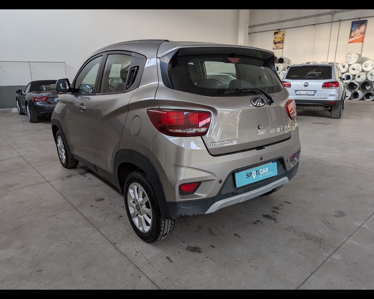 Foto MAHINDRA KUV100 1.2 K6+ m-bifuel