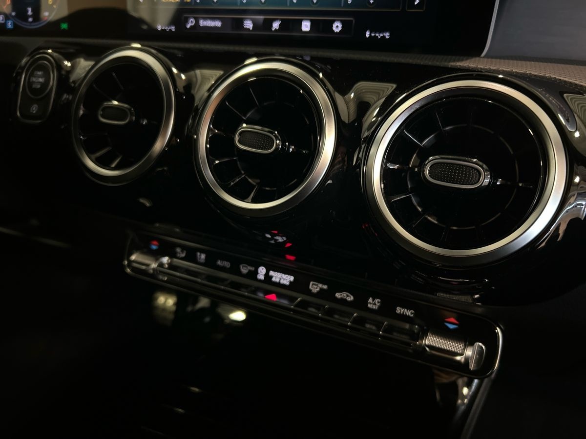 Mercedes Classe A A 180 d Premium auto - 14