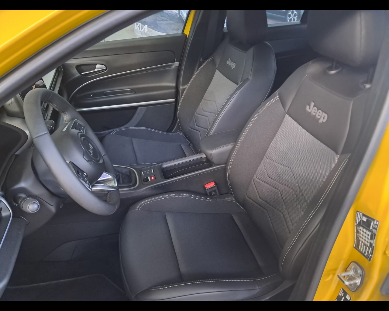 Foto JEEP Avenger 1.2 turbo Summit fwd 100cv