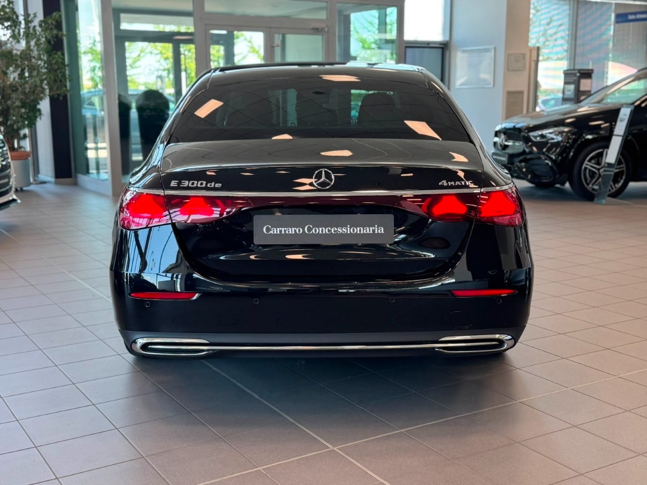 Mercedes Classe E Berlina Classe E 300 de 4Matic EXCLUSIVE PREMIUM - 6