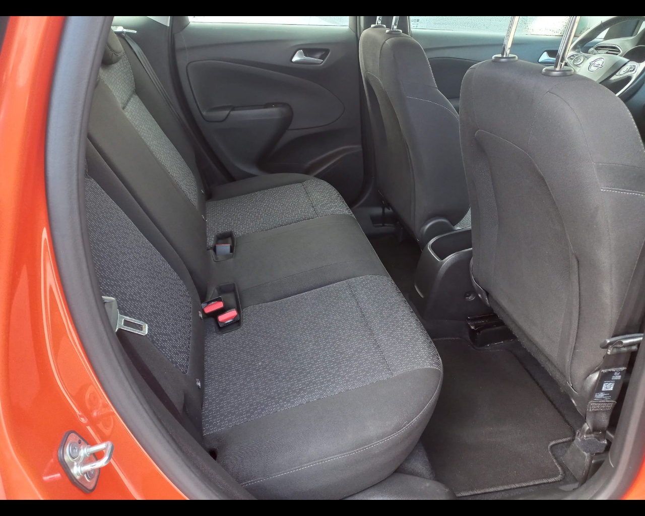 Foto OPEL Crossland 1.5 ecotec Elegance 110cv