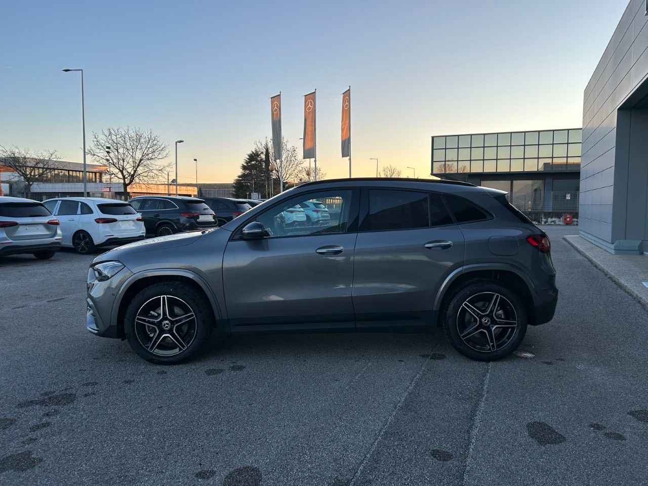 Mercedes GLA GLA 250e Plug-in hybrid Automatic AMG Line Extra - 4