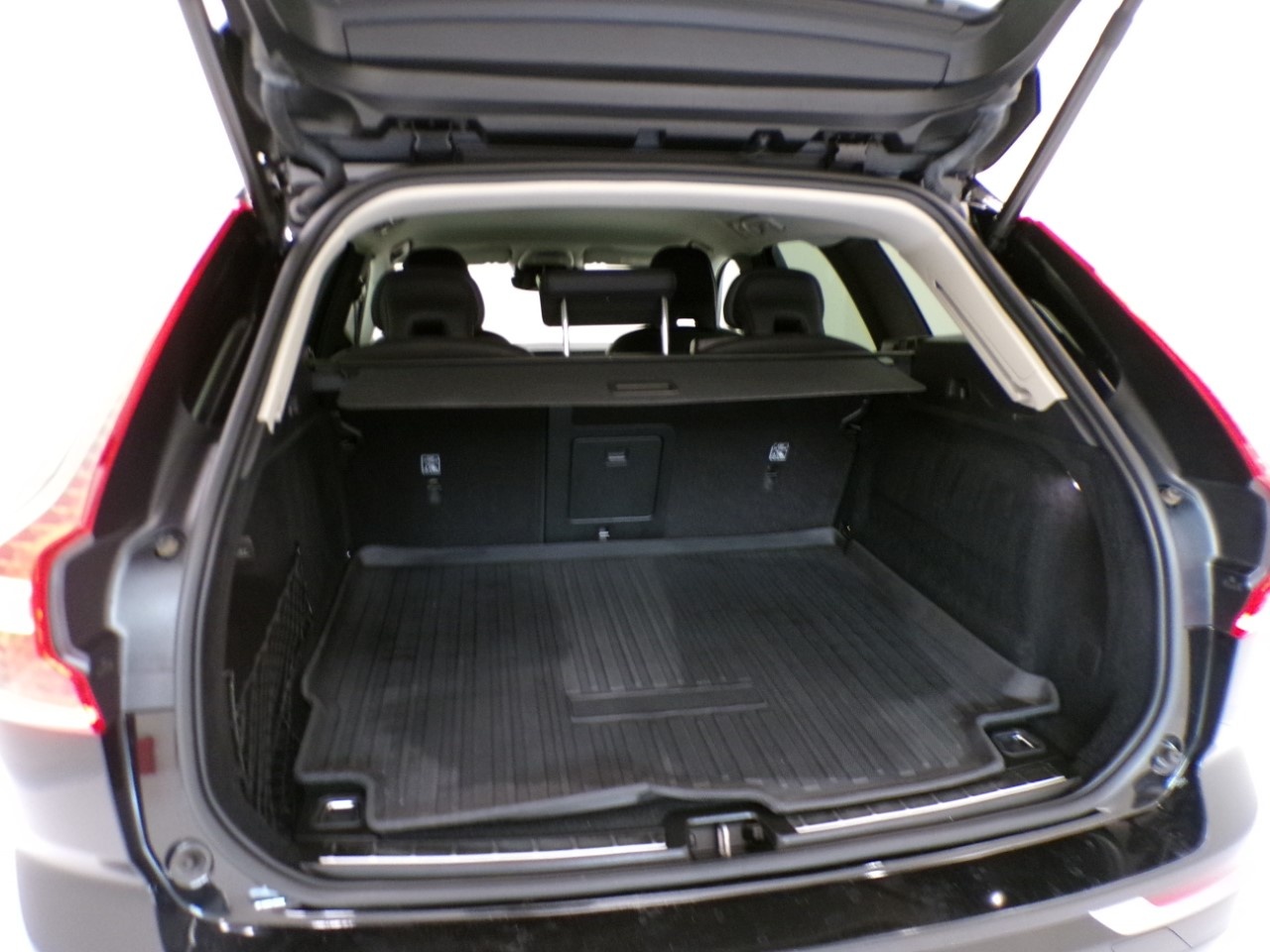 Volvo XC60 XC60 2.0 B4 Inscription automatico - 9