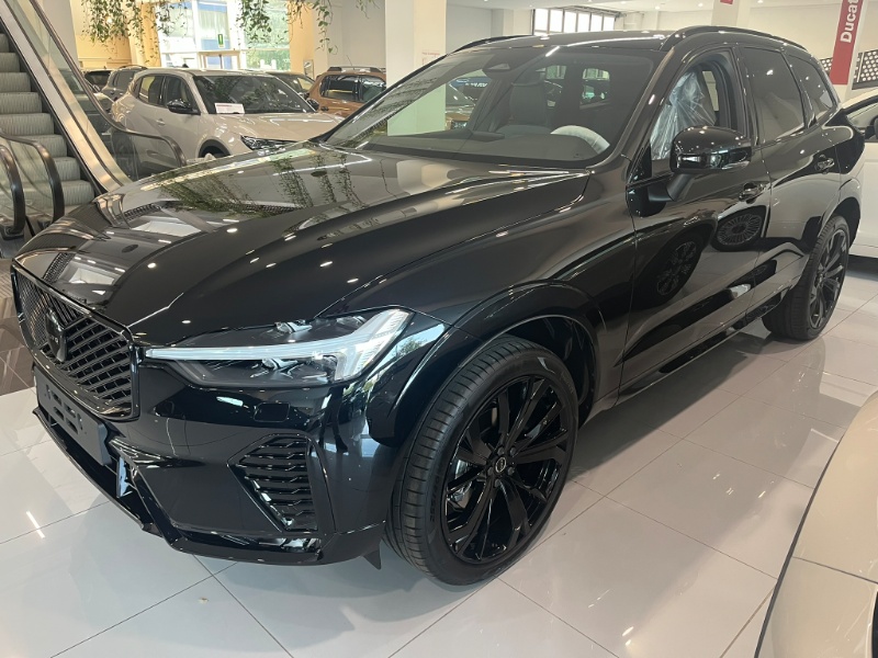 VOLVO – XC60 B5 AWD automatico Plus Black Edition