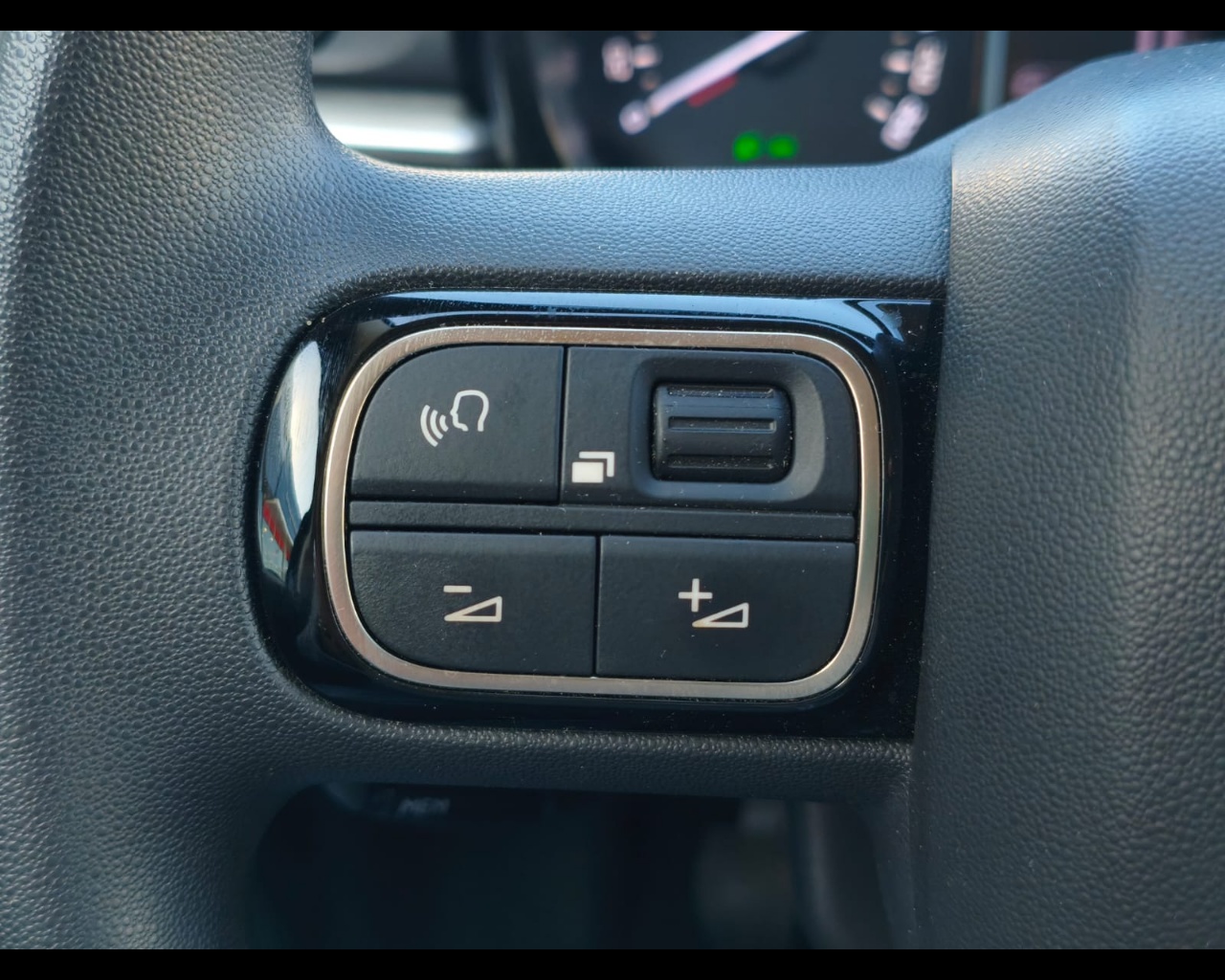 Foto CITROEN C3 1.5 bluehdi C-Series s&s 100cv 6m