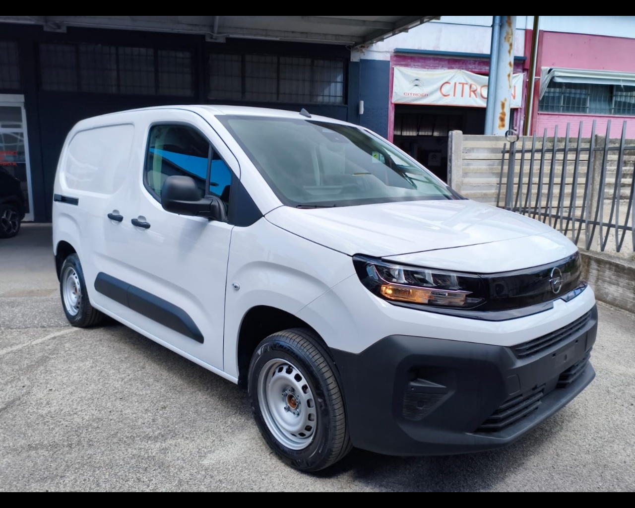 Foto OPEL COMBO CARGO - Furgone M Diesel 100cv Manuale