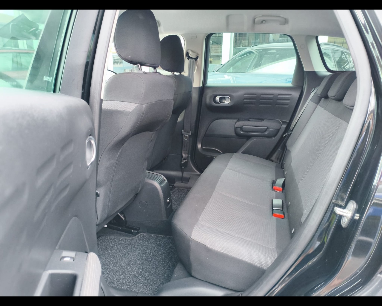 Foto CITROEN C3 Aircross 1.5 bluehdi Shine Pack s&s 110cv