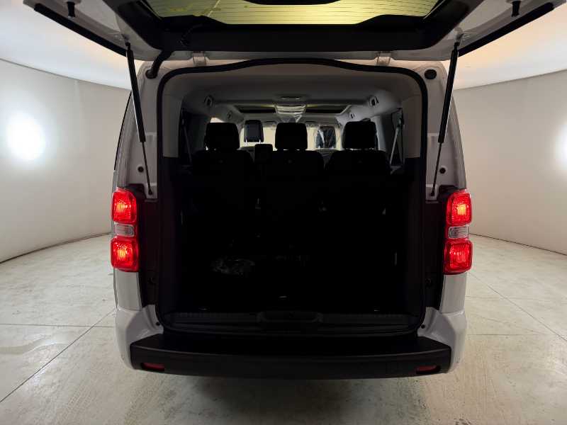 Nuovo Traveller - Bhdi 180 Eat8 Business Vip Long