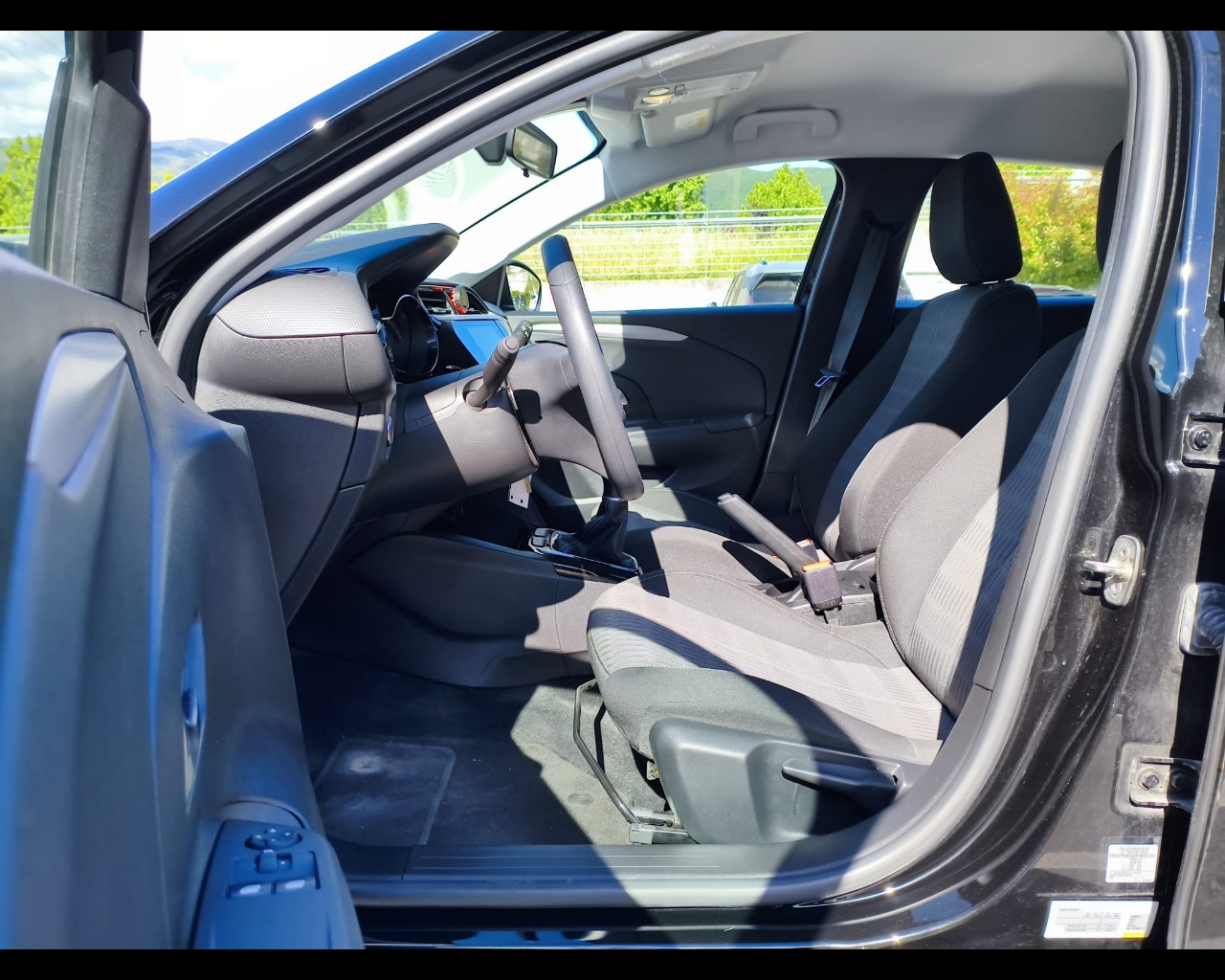 Foto OPEL Corsa 1.2 Edition 75cv