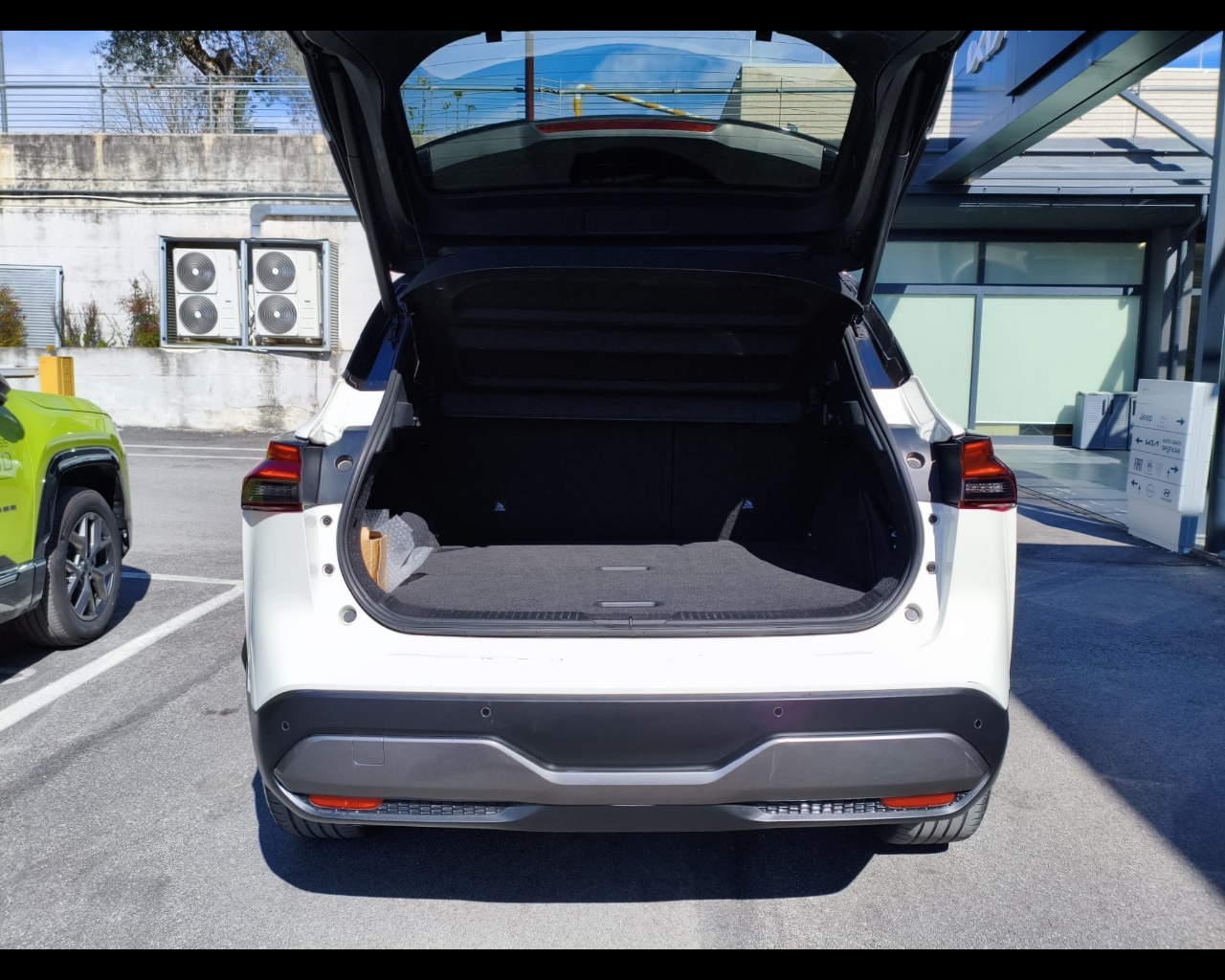 Foto NISSAN Qashqai 1.3 mhev Tekna 2wd 158cv xtronic