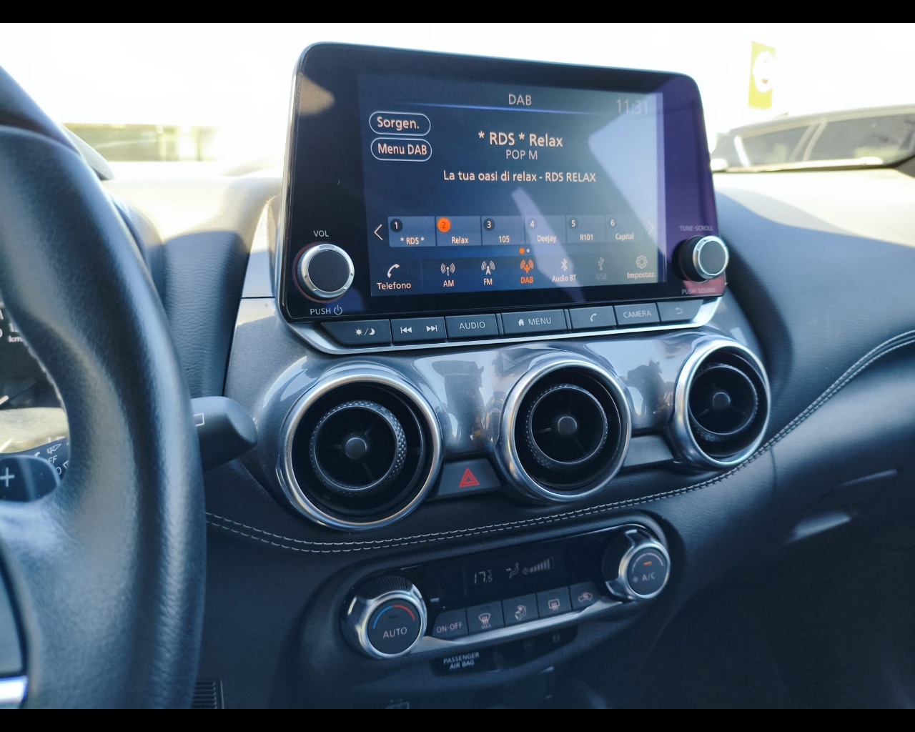 Foto NISSAN Juke 1.0 dig-t N-Design 114cv dct