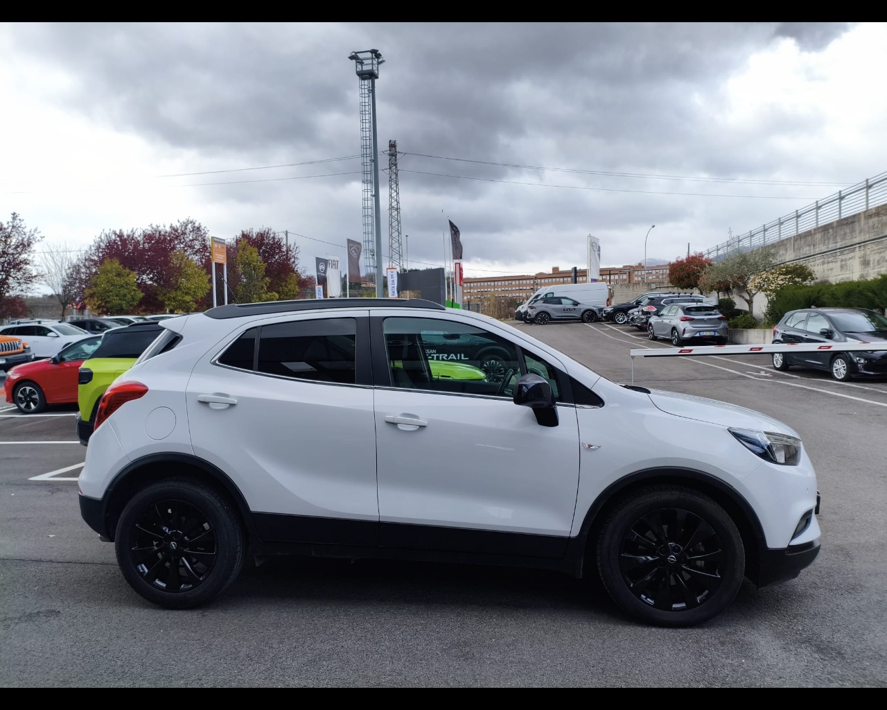 Foto OPEL Mokka X 1.6 cdti b-Color s&s 4x2 136cv