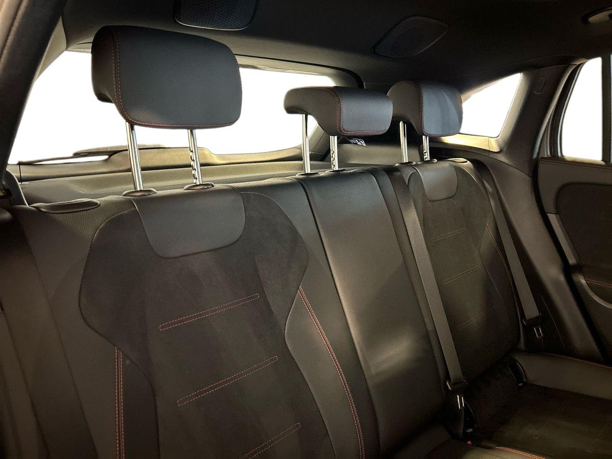 Mercedes  GLA 200 D AMG Line Premium 4Matic 8G-DCT - 16