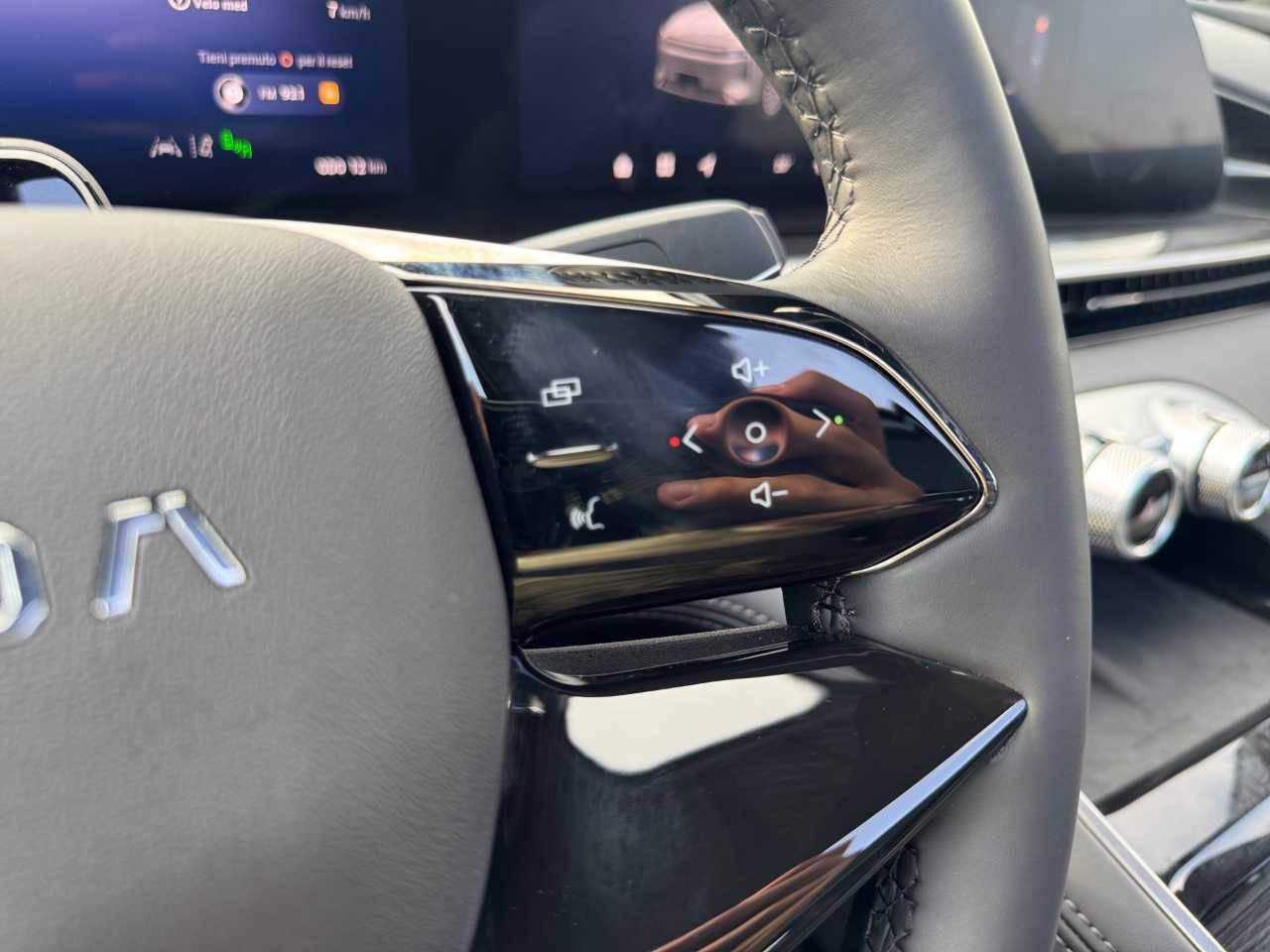 Omoda Omoda 9 Nuovo Ibrido Omoda 9 Rovigo