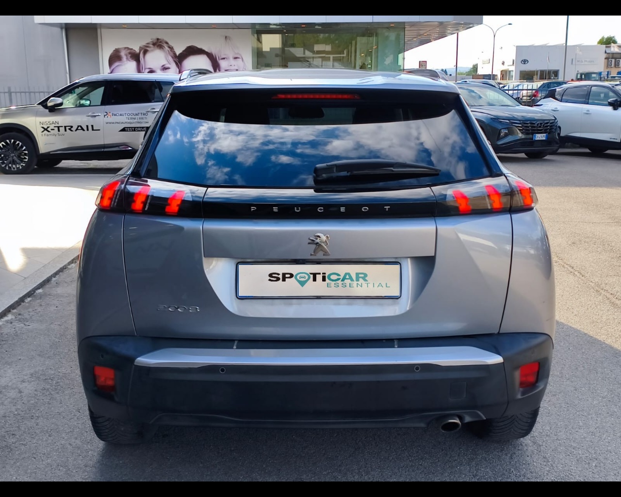 Foto PEUGEOT 2008 1.5 bluehdi Allure s&s 110cv