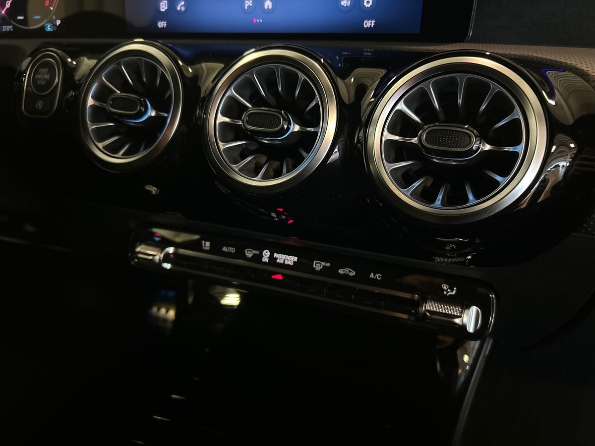 Mercedes Classe A Classe A 180 Advanced Plus AMG Line 7G-DCT - 14