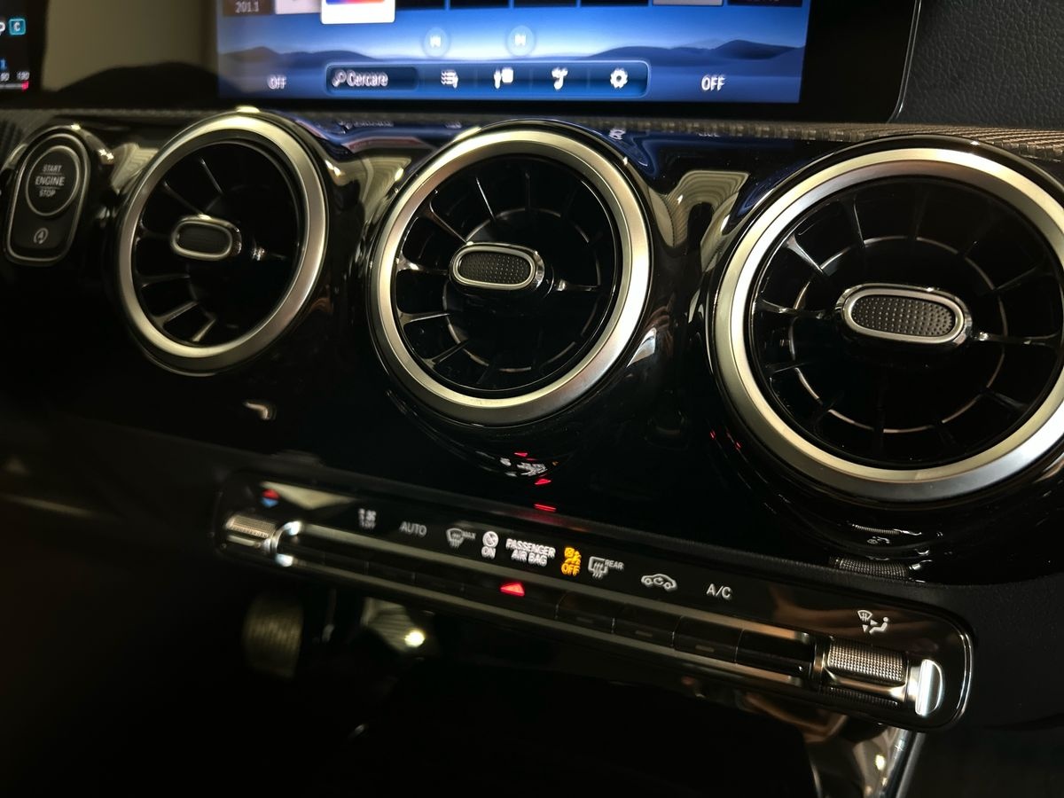 Mercedes CLA Shooting Brake CLA Shooting Brake 180 D Advanced 8G-DCT - 12