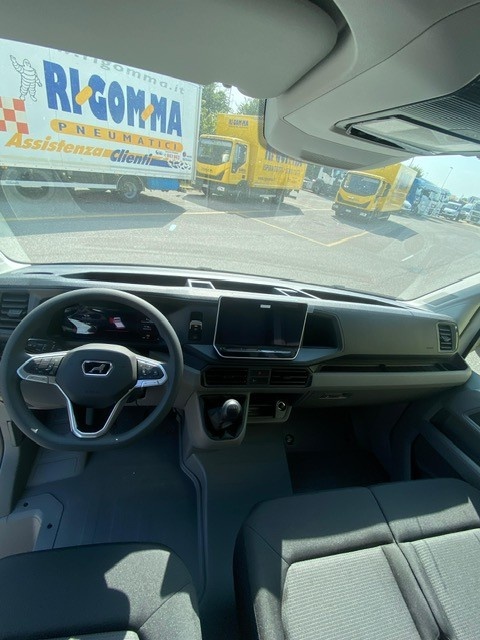 MAN TGE 3.140 TELAIO CAB SINGOLA P. 4490 MANUALE