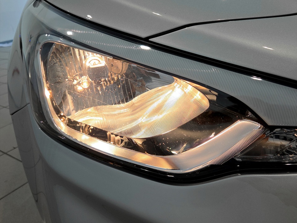 HYUNDAI i20 5p 1.2 mpi Tech 75cv Benzina usato - 20