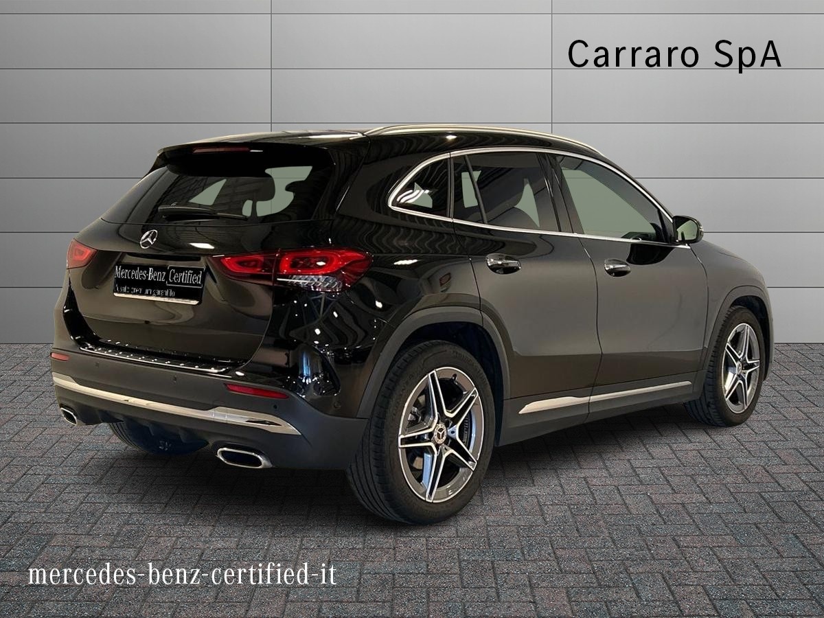 Mercedes GLA GLA 200 D Premium 4Matic 8G-DCT - 2