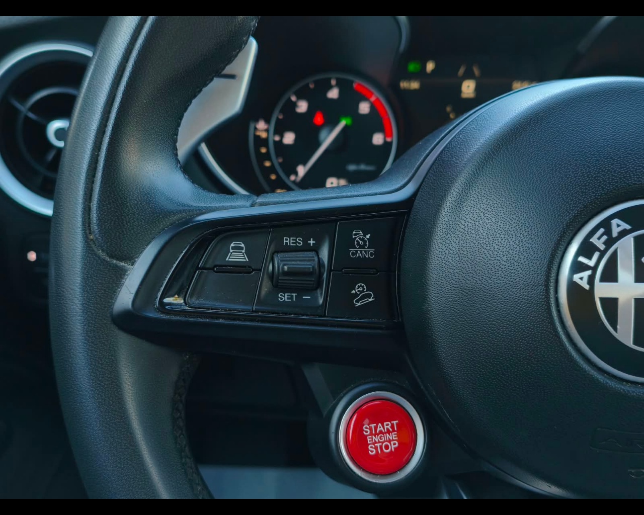 Foto ALFA ROMEO Stelvio 2.2 t Business rwd 190cv auto