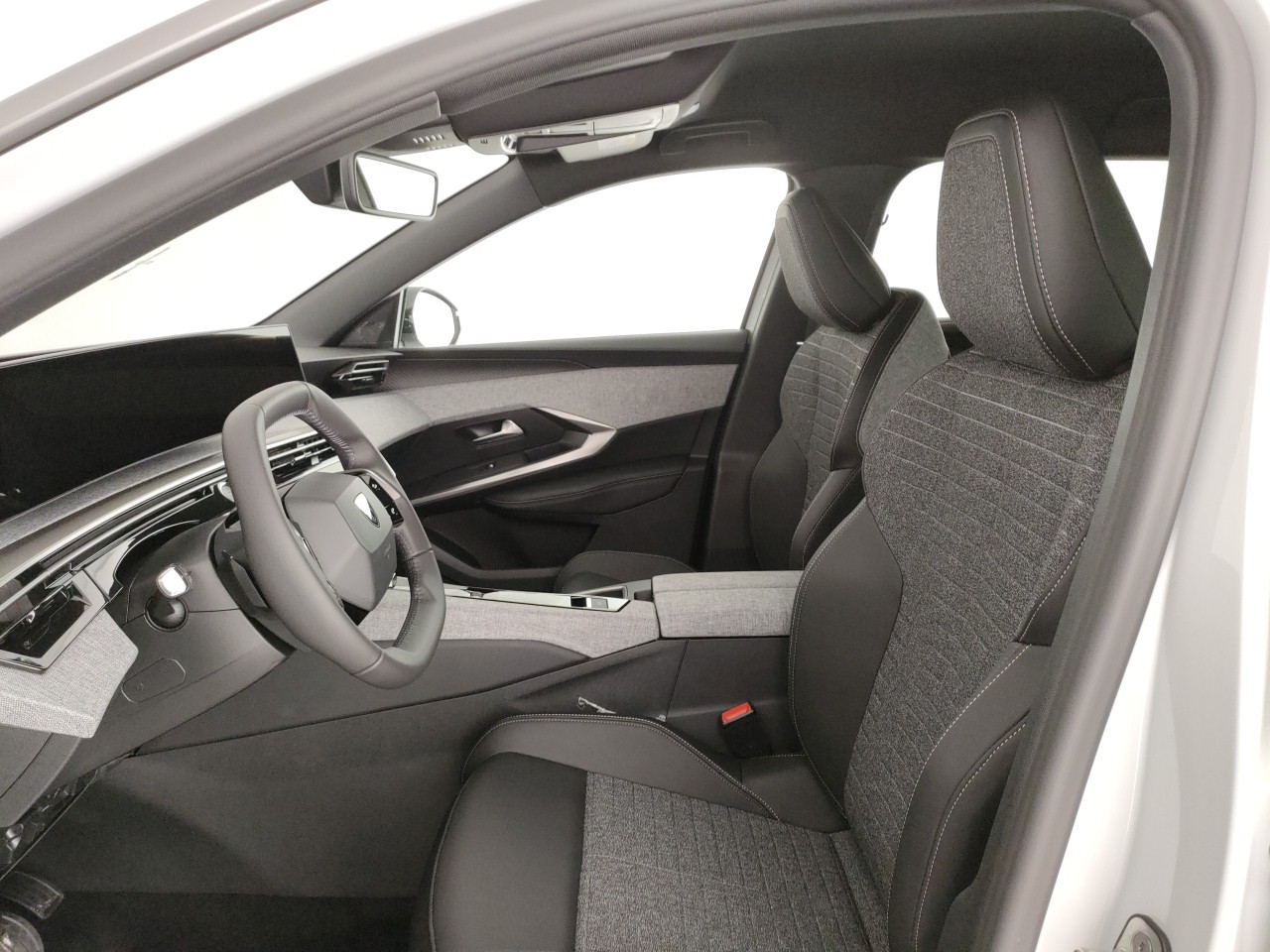 Peugeot 5008 Nuovo Ibrido benzina 5008 Porto Mantovano