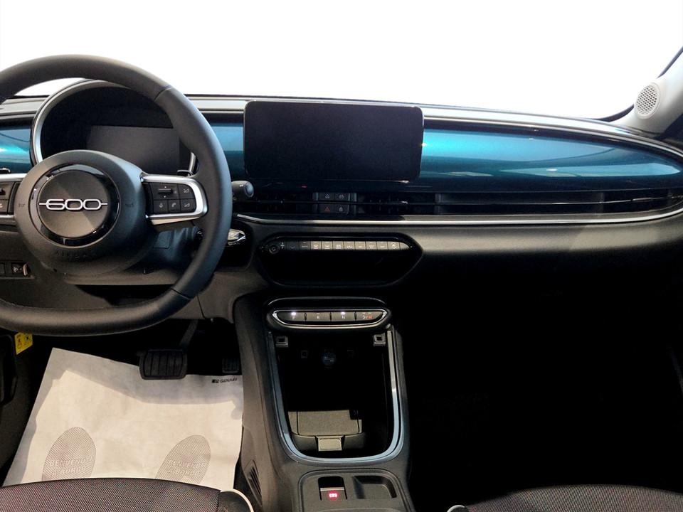 FIAT 600 Hybrid Icon 1.2 Hybrid 145cv Ibrida km0 - 10