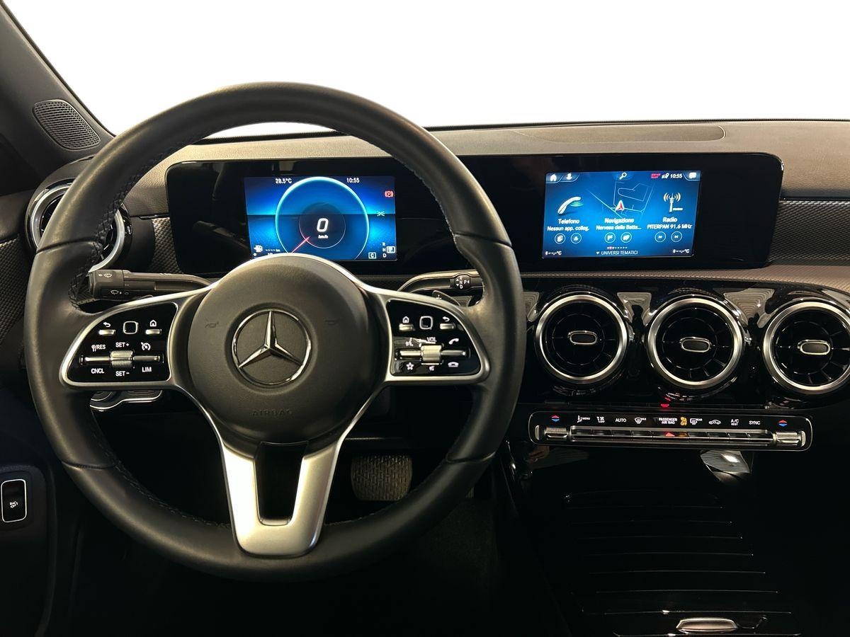 Mercedes Classe A Berlina Classe A Sedan 200 D Sport 4Matic 8G-DCT - 11