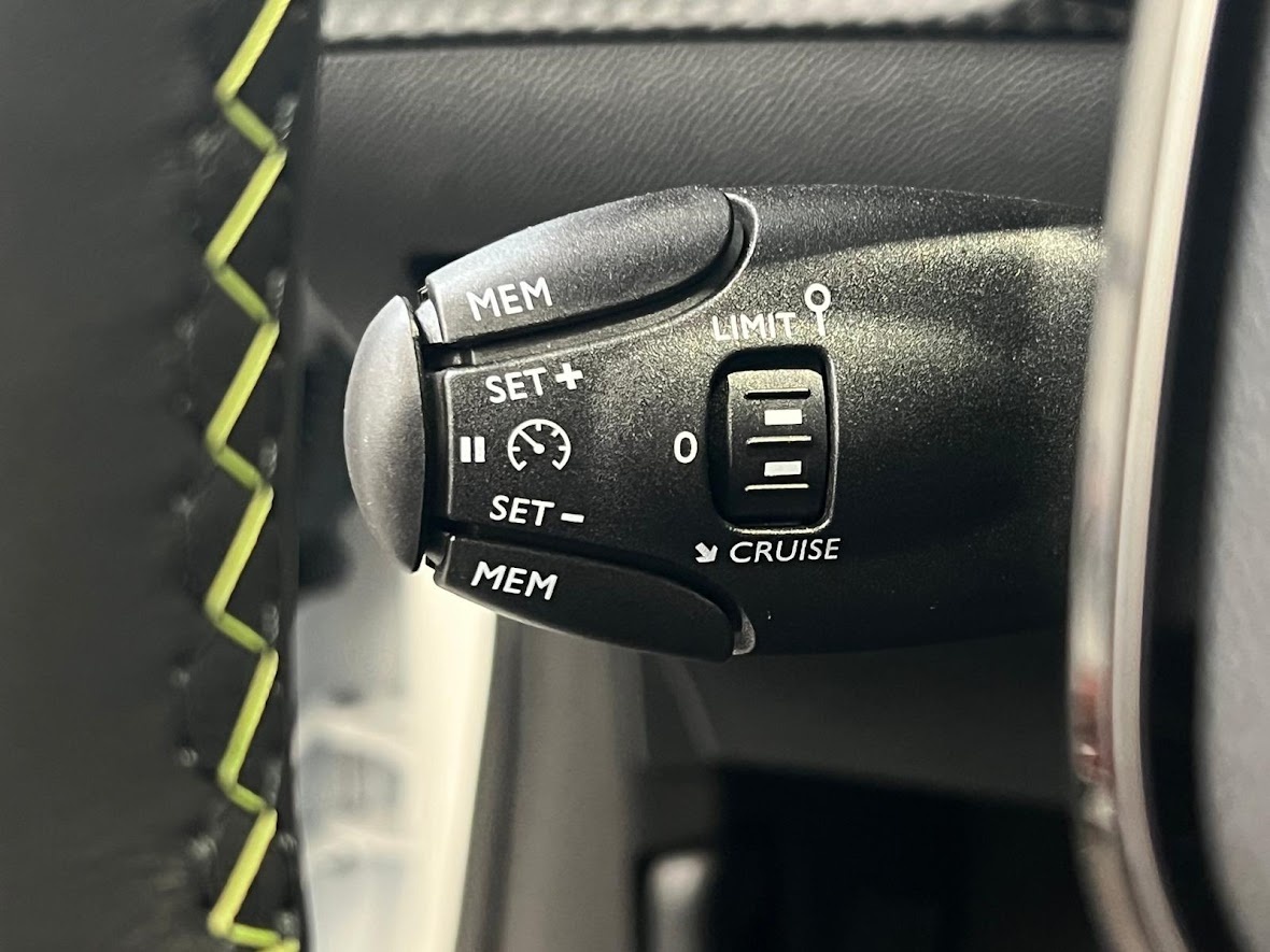 PEUGEOT 208 5P – GT Hybrid 100 E-DCS6 Ibrido benzina Aziendale - 11