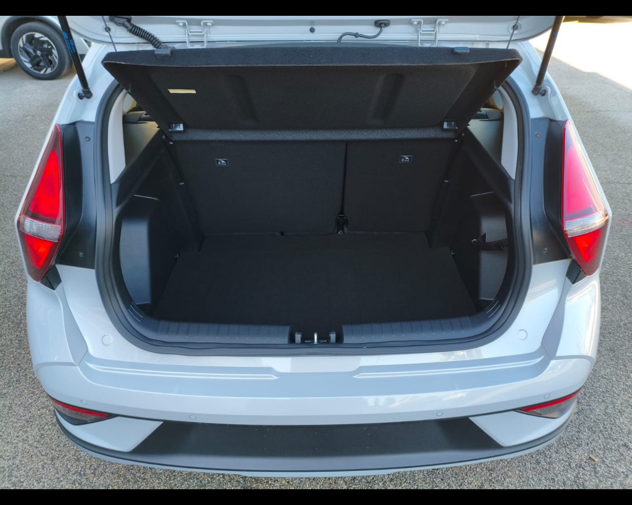 Foto HYUNDAI BAYON PE 1.0T XLINE