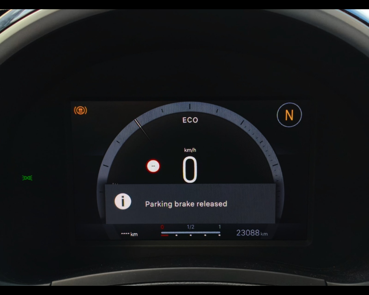 Foto FIAT 600 1.2 hybrid La Prima 110cv auto