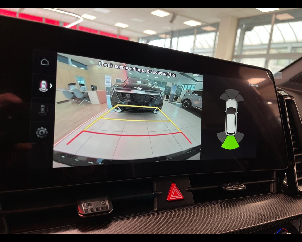 Foto KIA SPORTAGE MY25 1.6 PHEV AWD GTL SPT