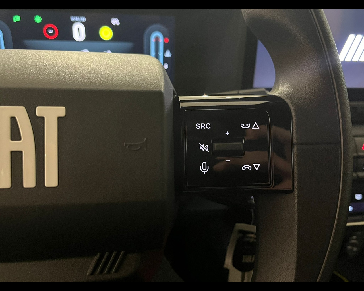 Foto FIAT Grande Panda Hybrid Icon 1.2 Hybrid 100cv