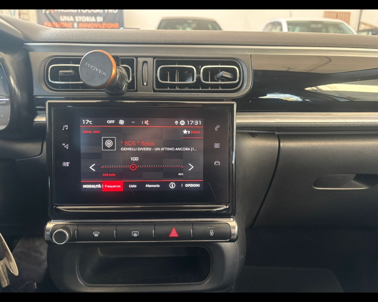 Foto CITROEN C3 1.2 puretech Shine s&s 83cv 