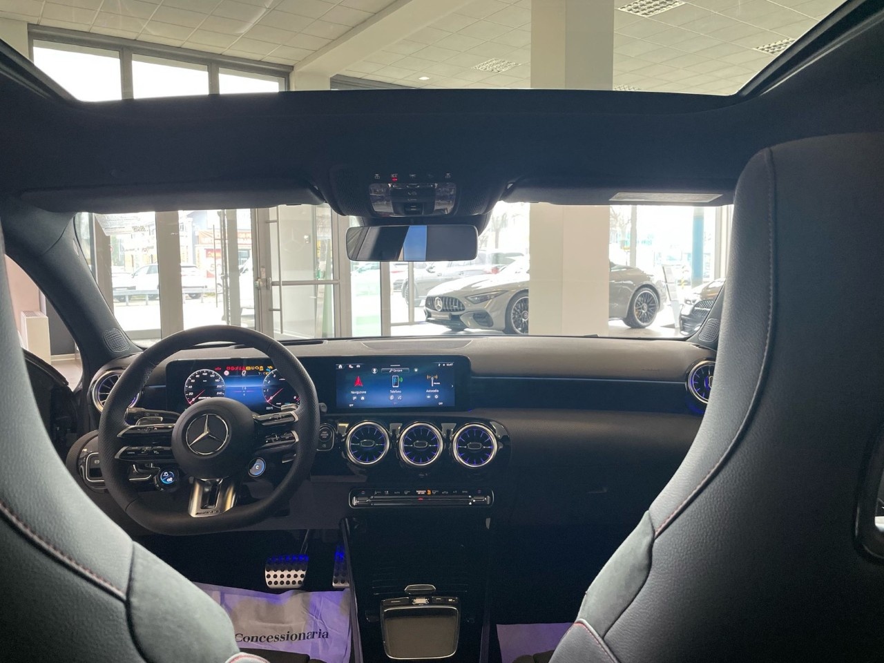 Mercedes-AMG Classe A AMG Classe A 35 AMG 4Matic AMG Line PREMIUM PLUS - 8