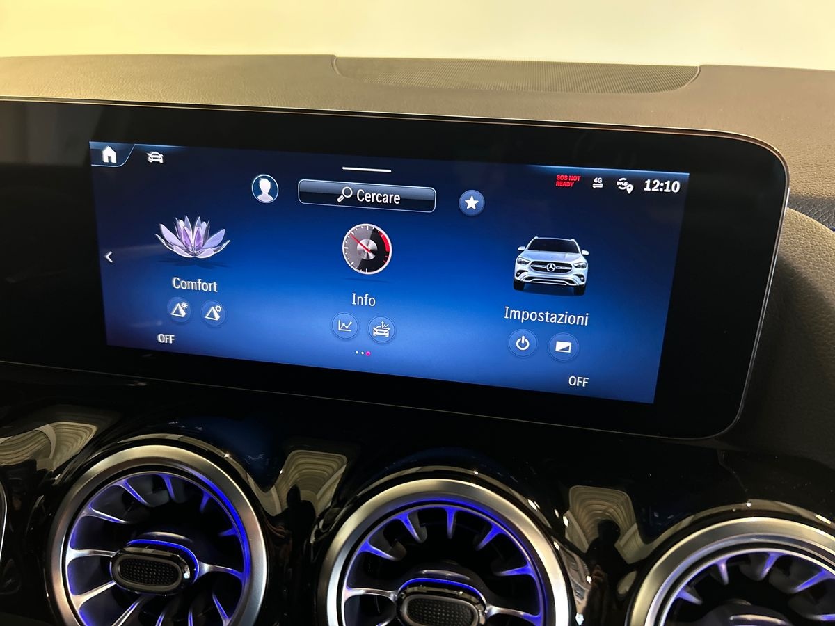 Mercedes  GLA 180 d AMG Line Advanced Plus auto - 12