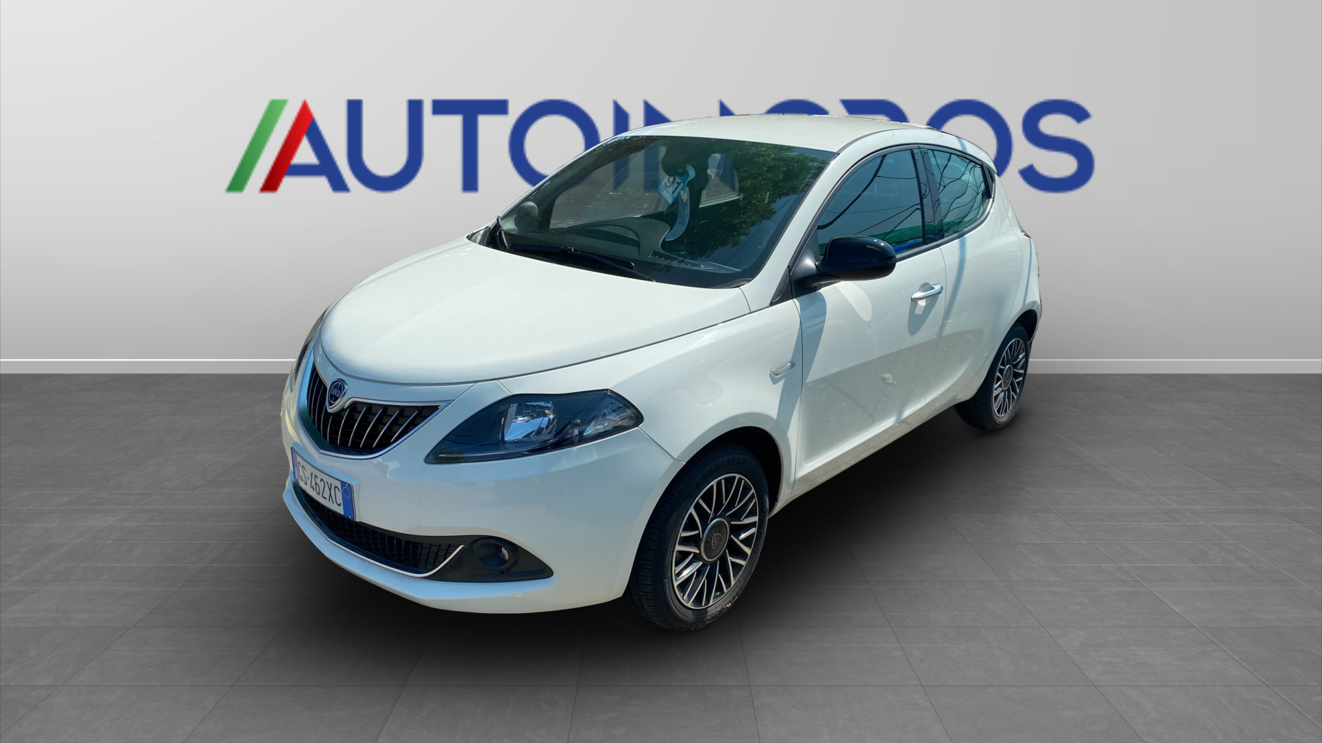LANCIA Ypsilon Ypsilon 1.0 firefly hybrid Platino s&s 70cv