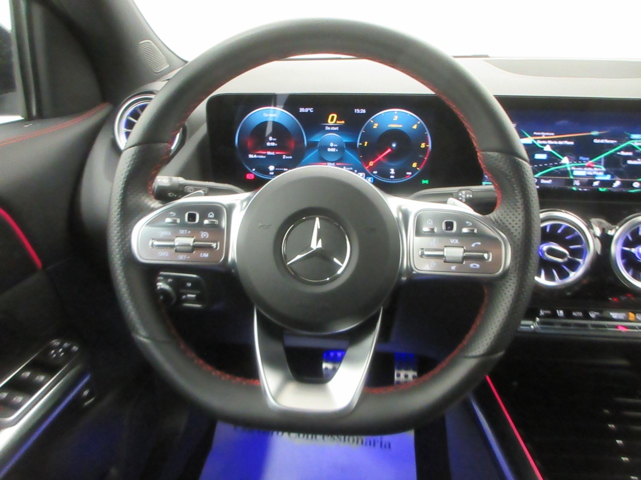 Mercedes GLA GLA 200 D Premium 4Matic 8G-DCT - 16