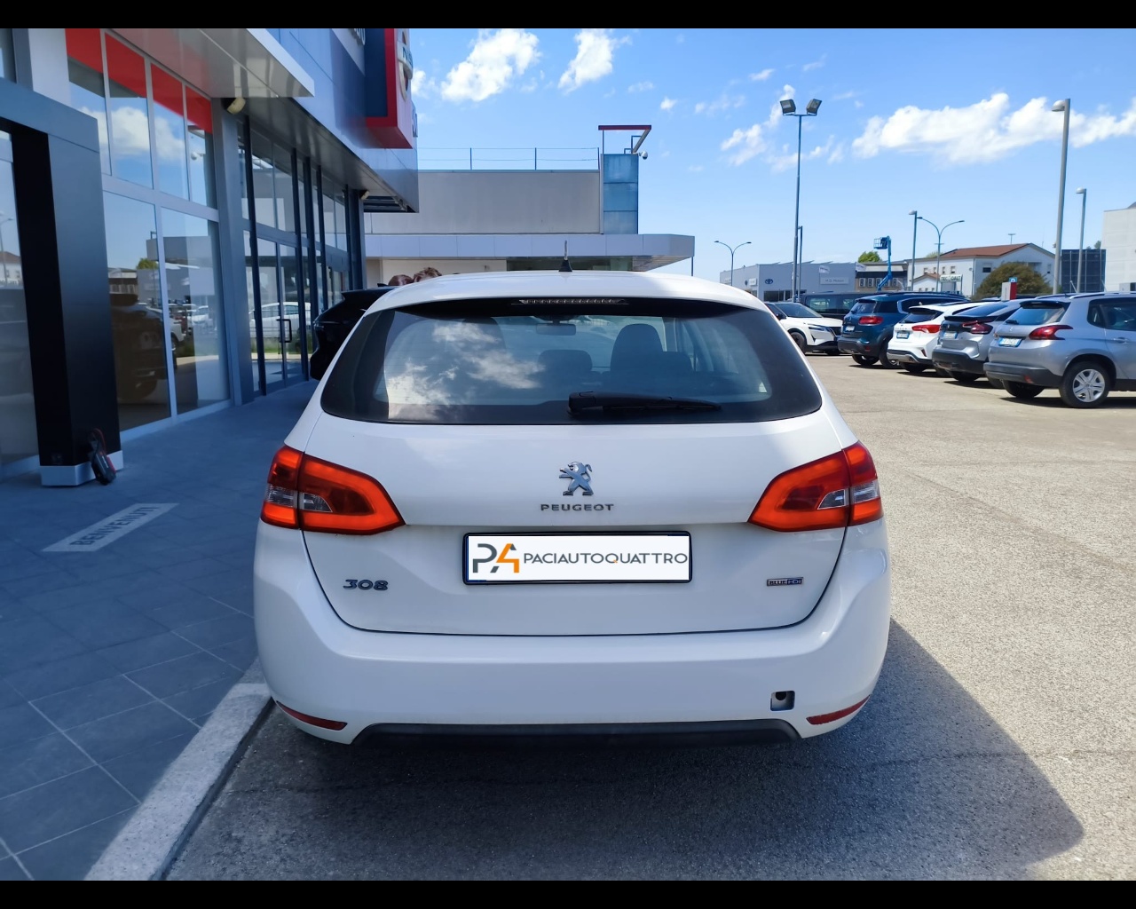 Foto PEUGEOT 308 SW 1.6 bluehdi Access s&s 100cv