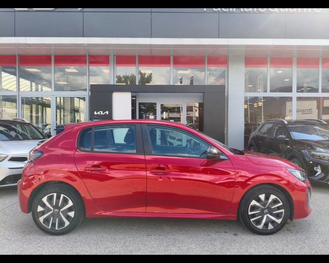 Foto PEUGEOT 208 1.2 puretech Active s&s 75cv