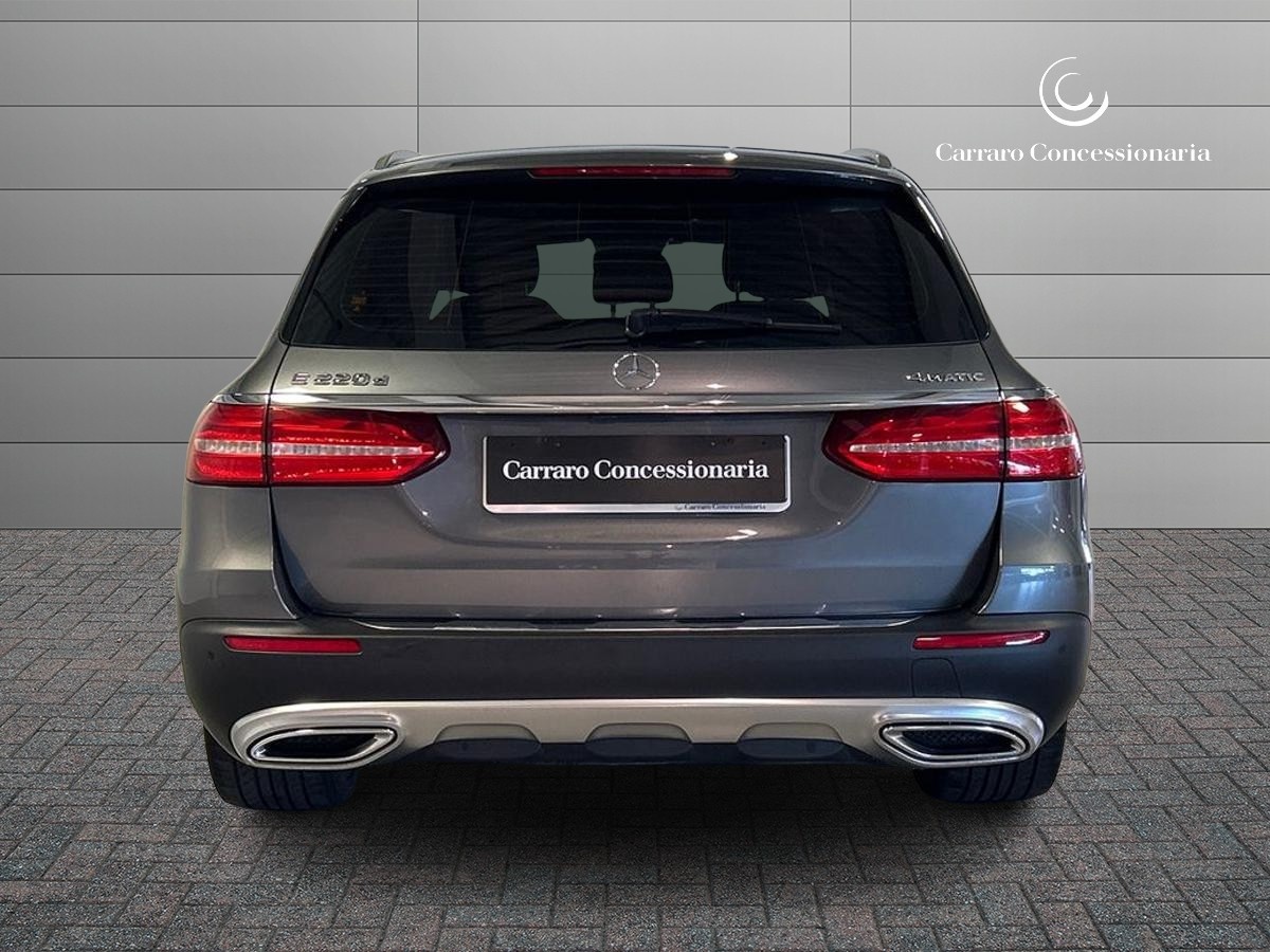 Mercedes Classe E Station Wagon Classe E Station Wagon All-Terrain 220 D Business Sport 4Matic 9G-Tronic Plus - 4