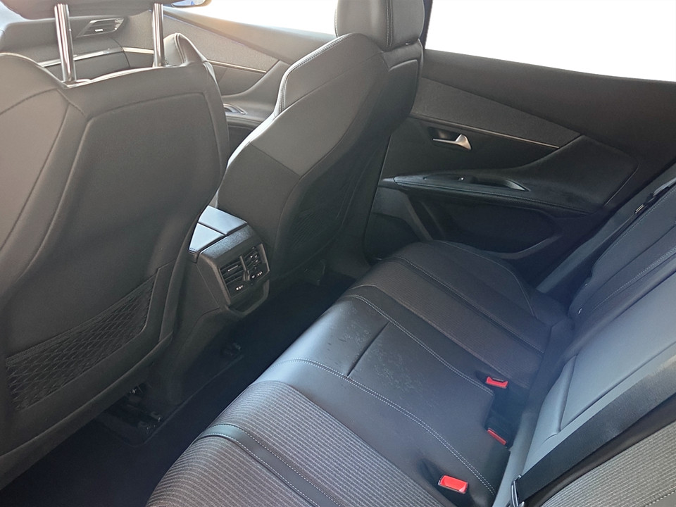 PEUGEOT 3008 1.6 hybrid phev Allure Pack 225cv e-eat8 Ibrida usato - 16
