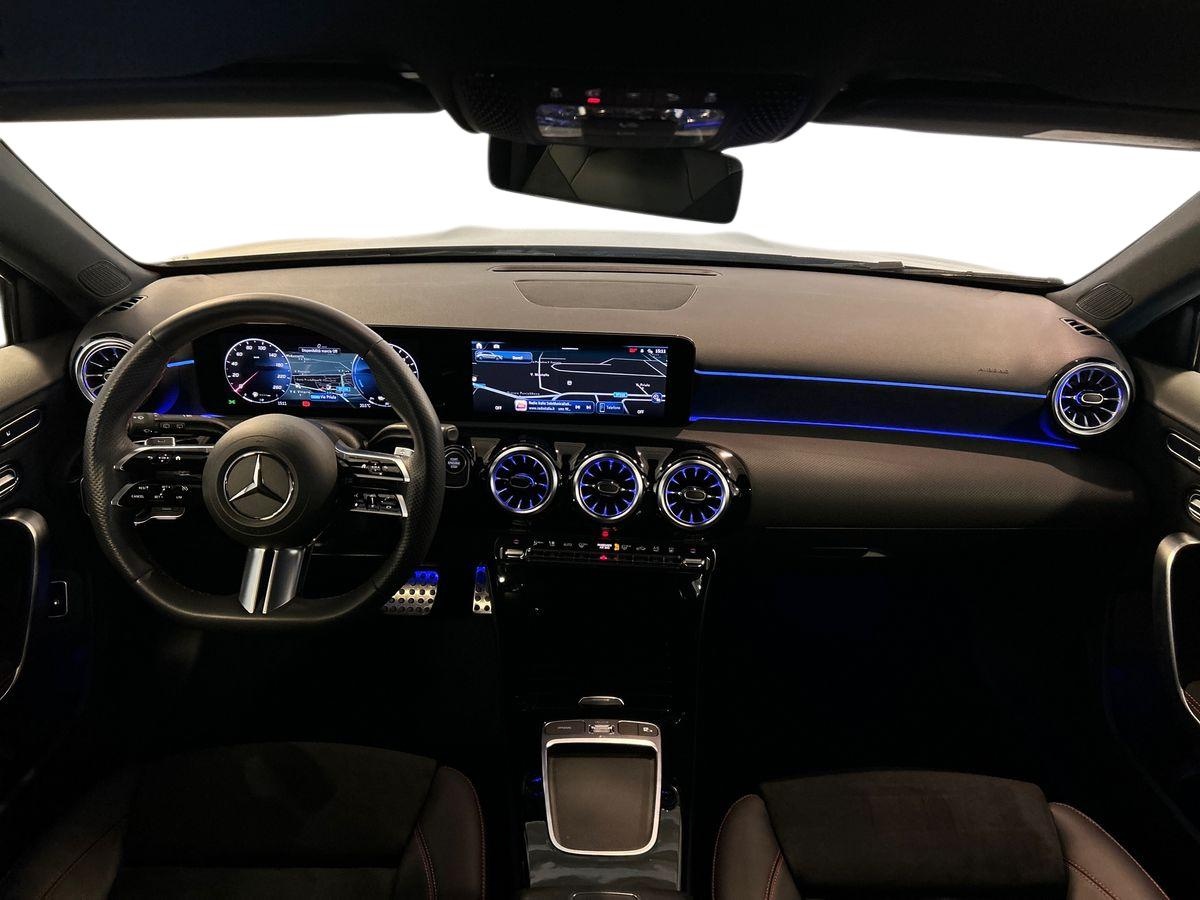 Mercedes Classe A Classe A 250 e Plug-In-Hybrid Advanced Plus AMG Line Speedshift DCT AMG 8G - 9