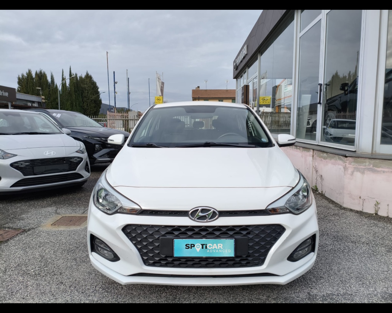 Foto HYUNDAI i20 5p 1.2 mpi Connectline econext Gpl 73cv