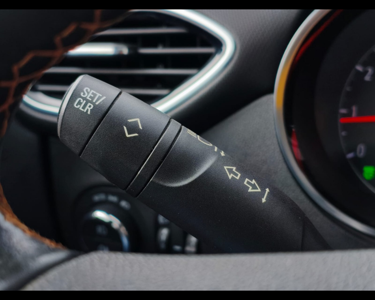 Foto OPEL Crossland X 1.5 ecotec Innovation s&s 120cv auto
