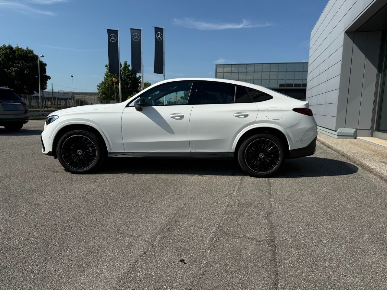 Mercedes GLC Coupé GLC 300 de 4Matic Plug-in hybrid Coupe AMG Line ADVANCED TECH - 4